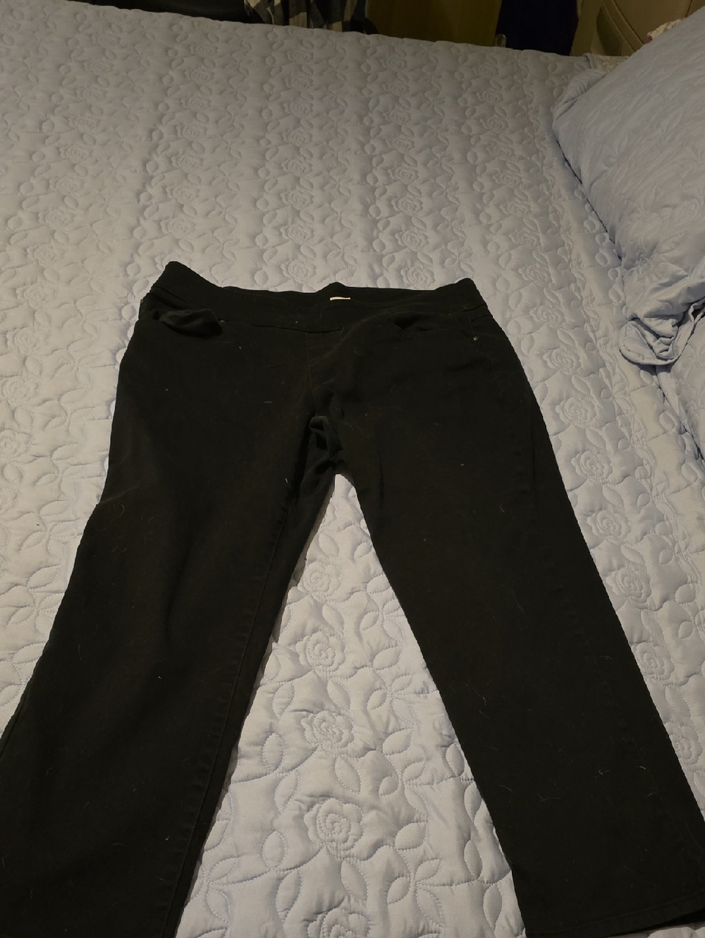 Time and Tru Black Straight Leg Women’s Jeans